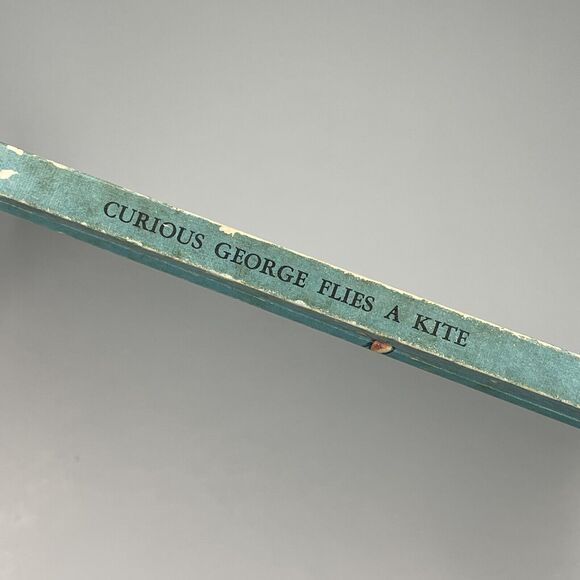 Curious George Flies a Kite - Margret Rey 1958 Weekly Reader Edition - Picture 3 of 15